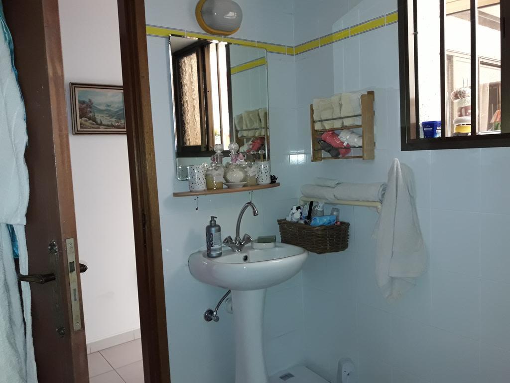 Shared Top 1St Floor Villa ลิมาซอล ภายนอก รูปภาพ